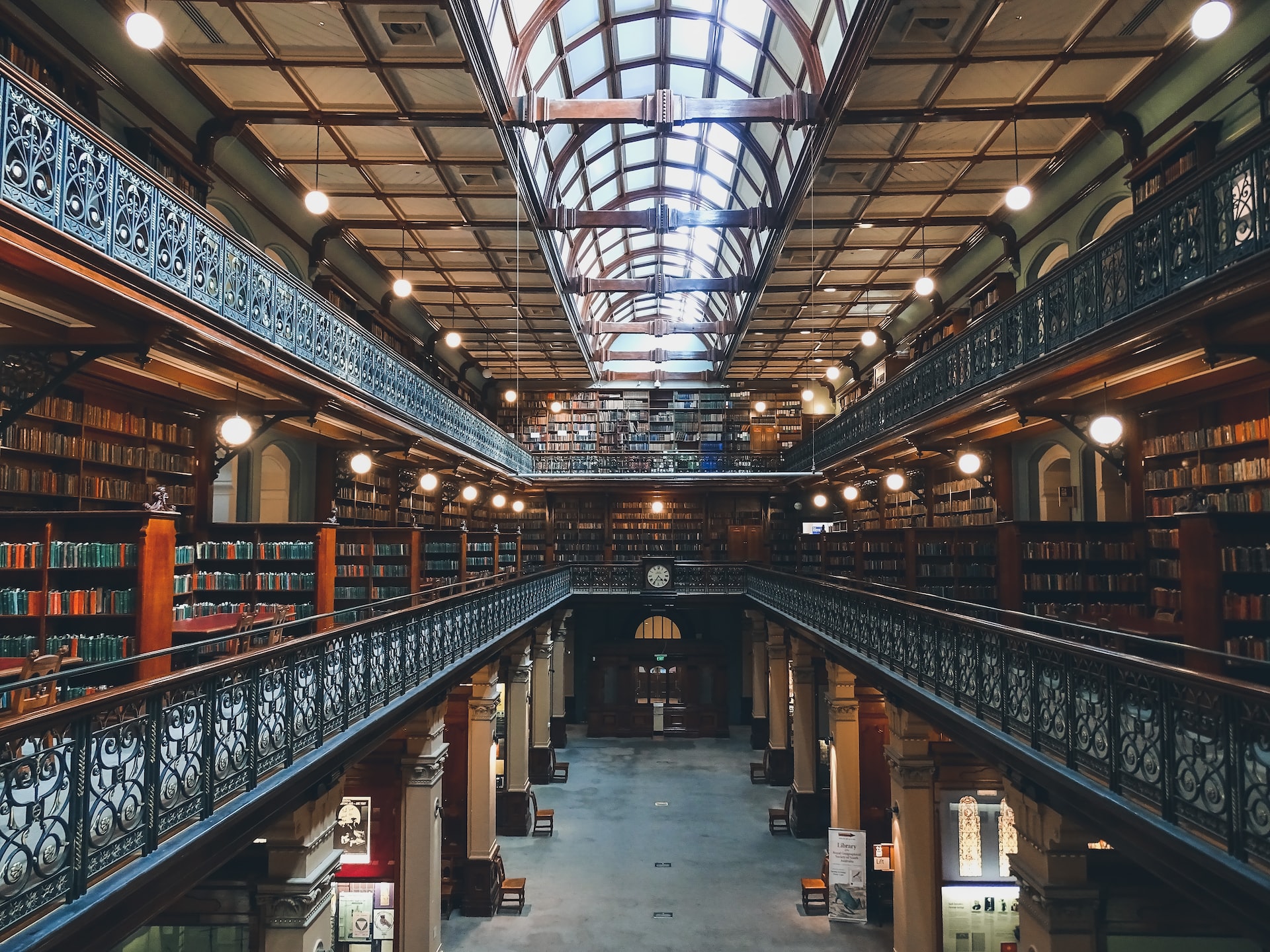 picture of trinity college library